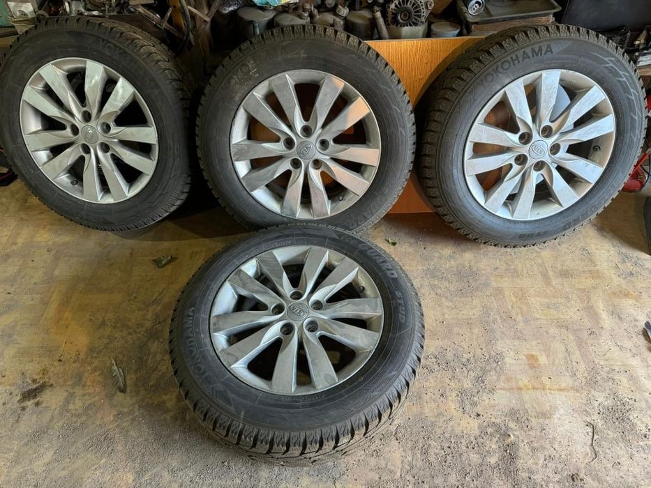 Продам диски с зимней резиной R17