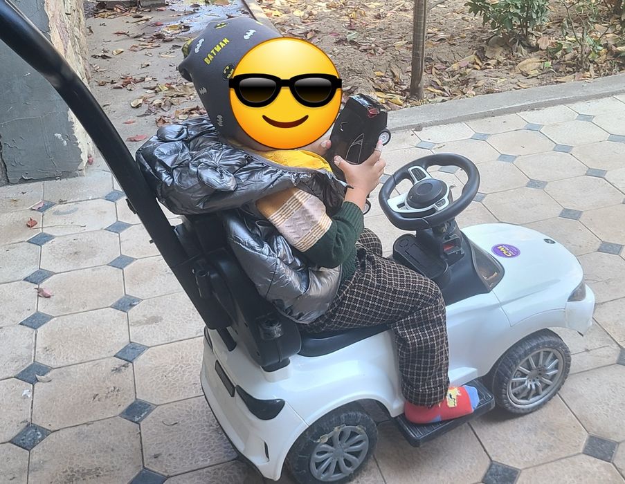 Детская машина коляска. Bolalar ucun mashina kalaskali.