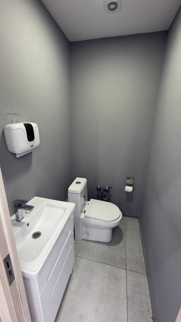 Госпитальный ул.Нукус Капитал банк 3-этаж 171 м² евроремонт парковка