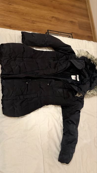 Детско яке H&M  с пълнеж естествен пух, топло размер 134/ 8-9 г. Дете