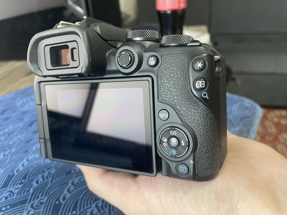 Canon EOS R10 RF-S 18-150 IS STM KIT