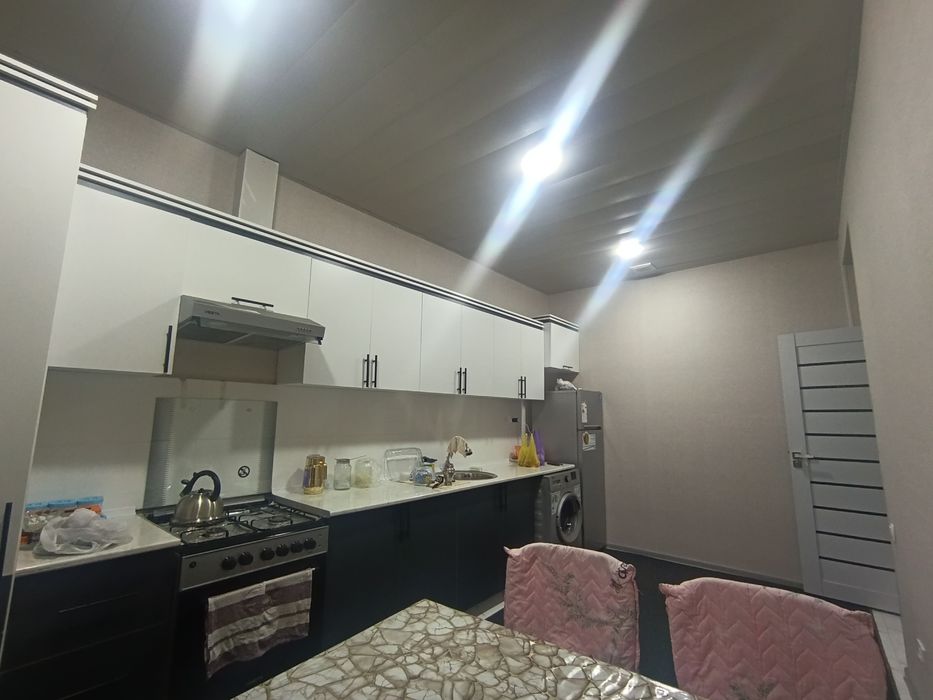 Продаёт Новый дом в Городе Самарканде из Smart City  3 этаж из 8 эт