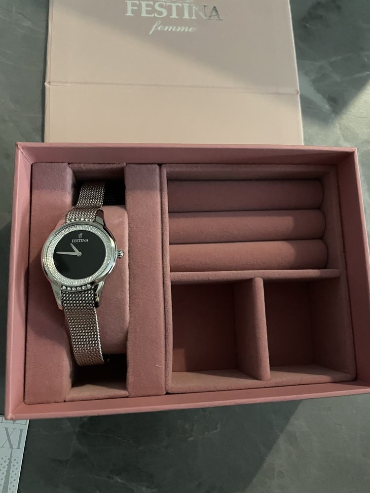 Дамски часовник Festina
