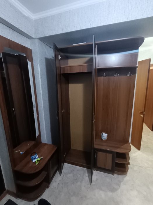 Шкаф для прихожей