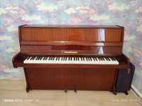 Продам пианино импортное