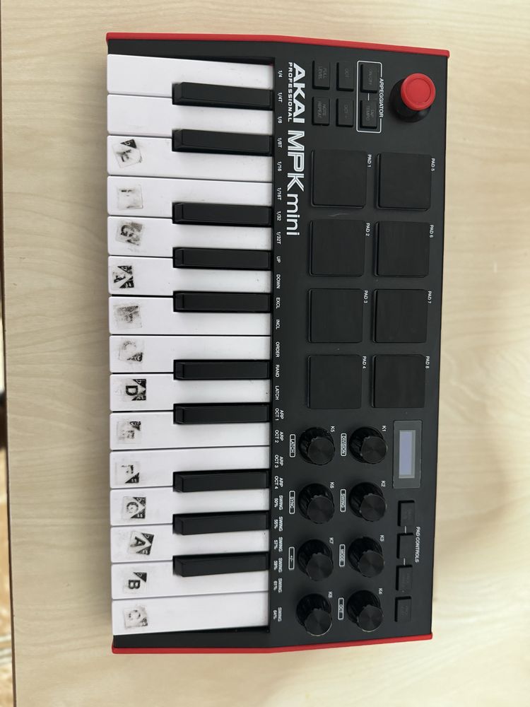 AKAI Professional MPK Mini MK3 Midi Controller