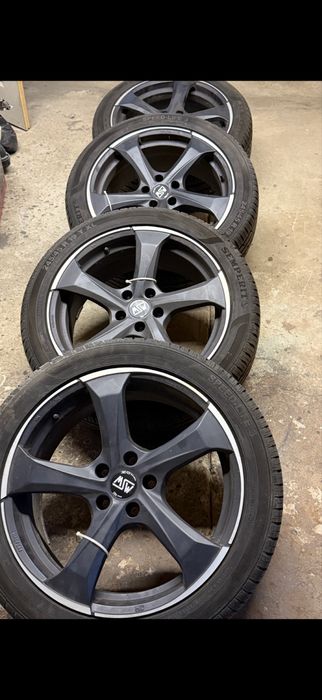 De vanzare  4 Jante pe 19 + cauciucuri semperit vara 245/45R19