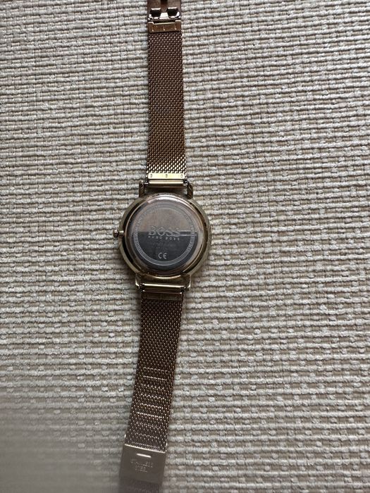 Оригинален дамски часовник Boss розово злато