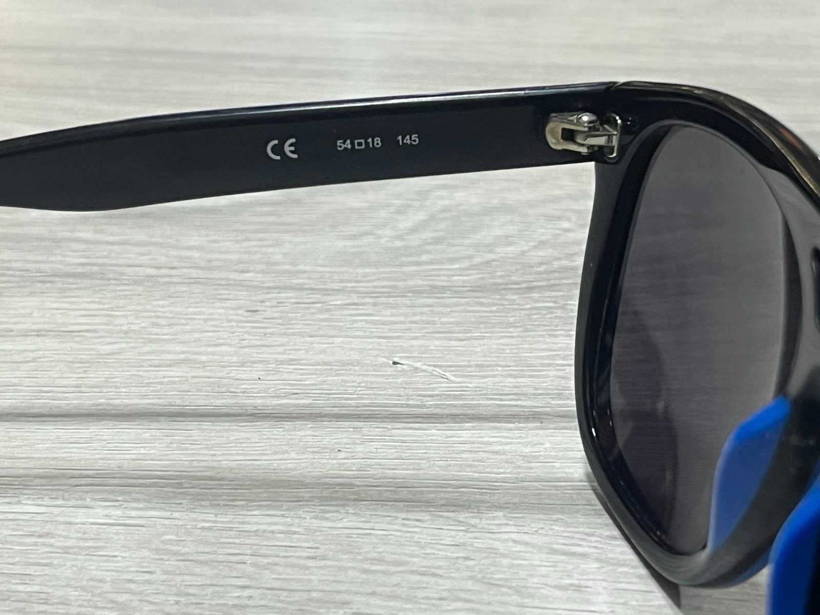 Слънчеви очила Lacoste L828S