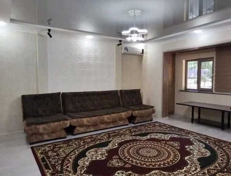 R12 Аренда квартиры 2/2/9 на Юнусабадский , ор-р Метро Юнусабад!