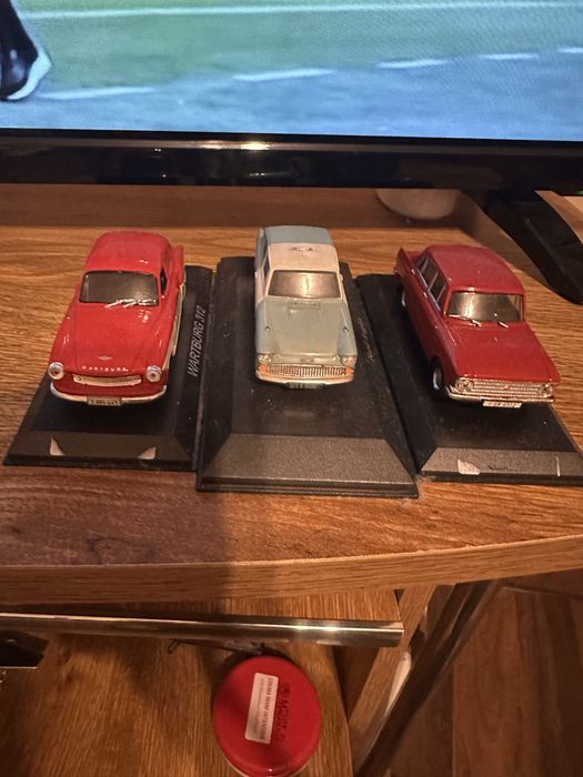 Vand 3 machete in stare buna