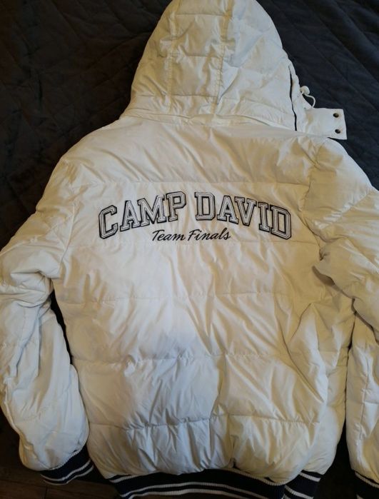 Camp David-Пухено зимно яке