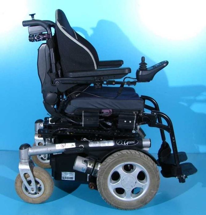 Carucior electric Quickie Groove F max. 182 kg - reglaje electrice