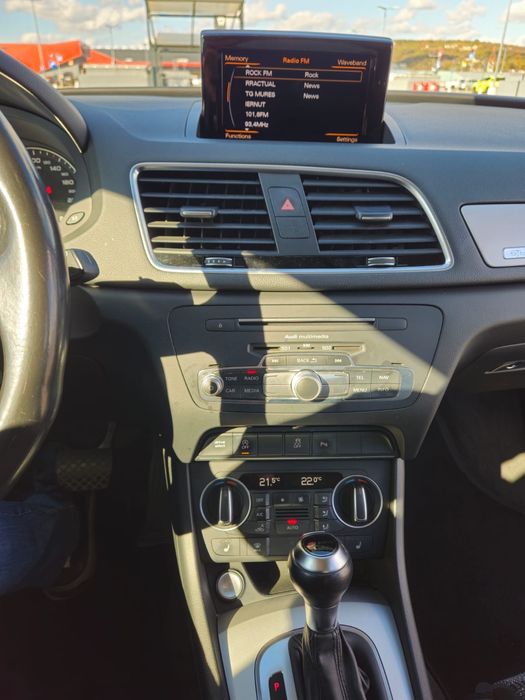 AudiQ3 2 TDI quattro