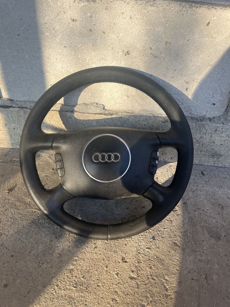 Vând volan Audi in 4 spițe