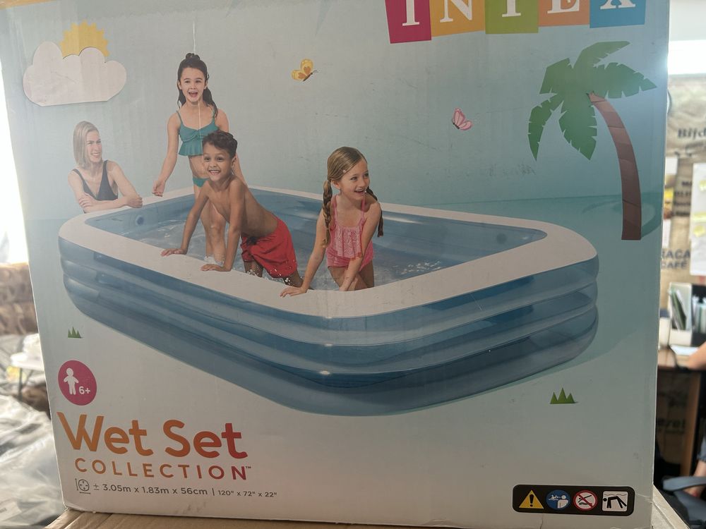 Vand piscine noi cu garantie dimensiuni si modele diferite