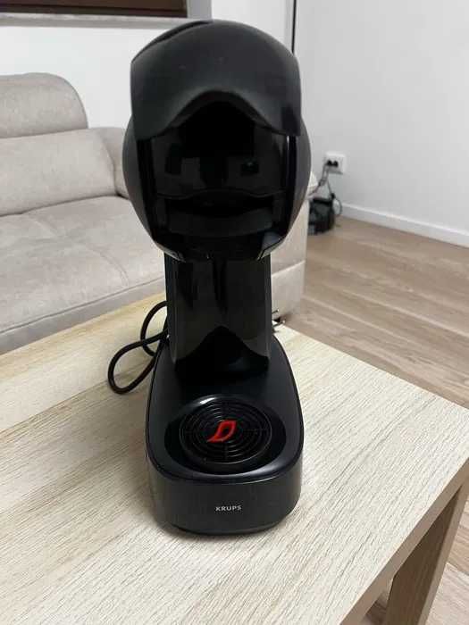 Vand aparat cafea Nescafe Dolce Gusto