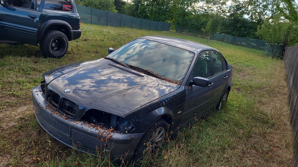 Dezmembrez bmw e46