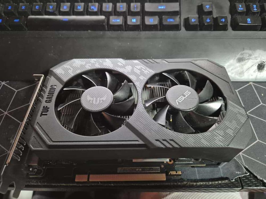 Placa video ASUS GeForce GTX 1660 Super 6GB (Defecta)