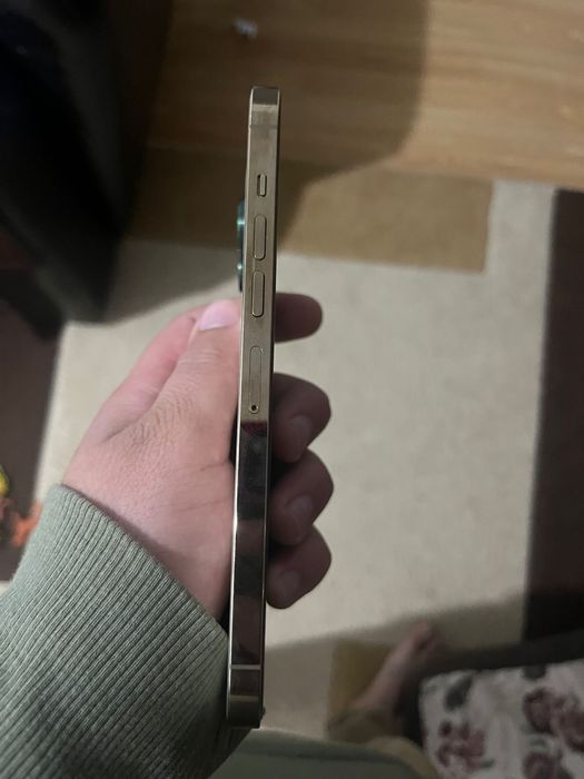 Vand iphone 13 pro max gold