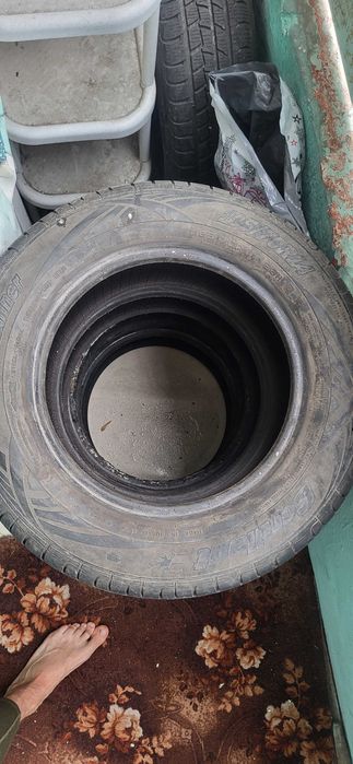 Продам летнюю резину