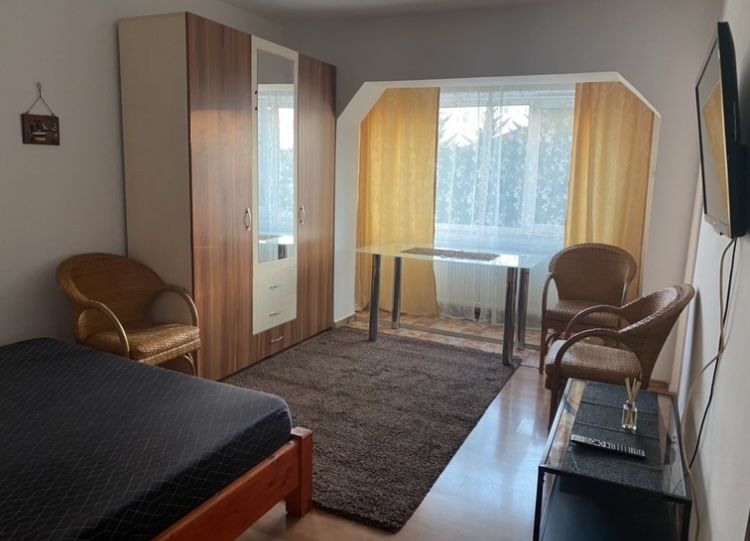 Garsoniera de inchiriat