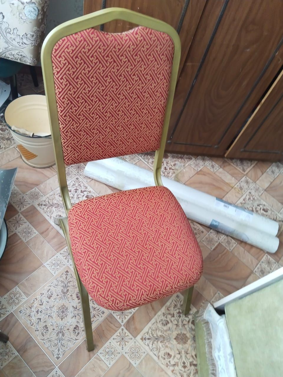 Стулья для зала и гостинной