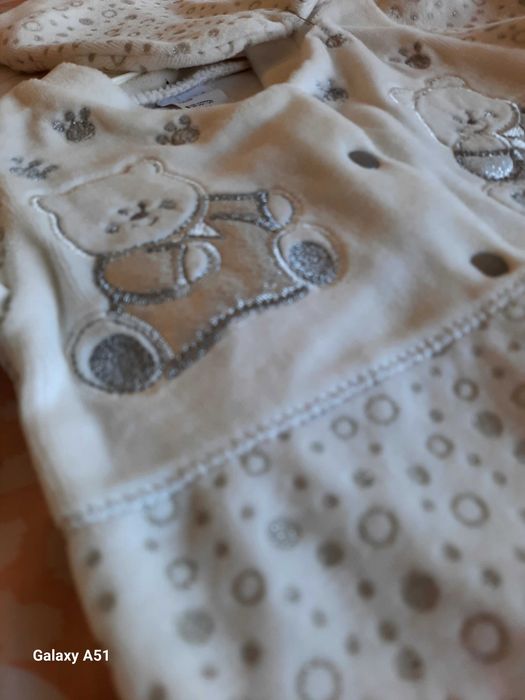 Комплект и гащеризон за новородено