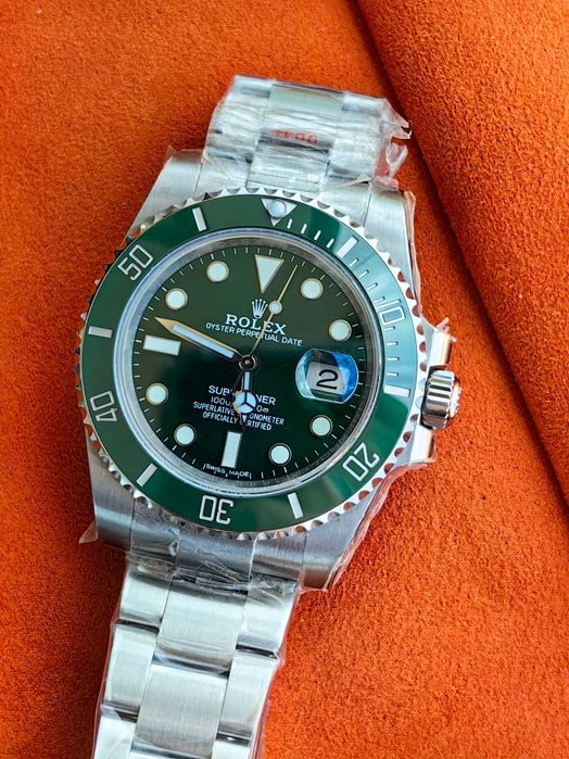 Rolex Submariner Hulk с 3 секунди отклонение