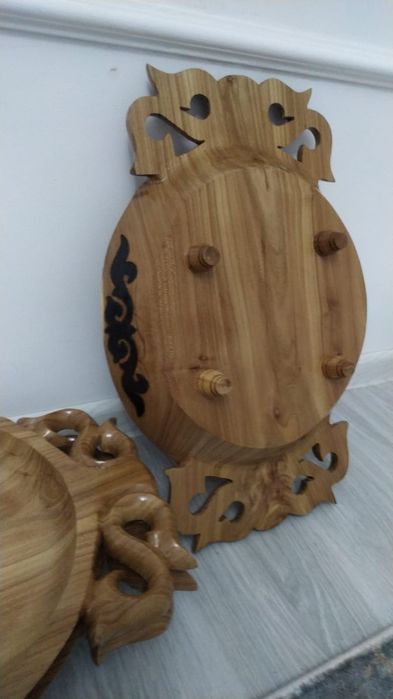 Астау қара ағаштан