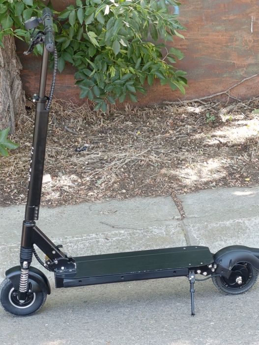 Vând  Electric Model Pliabila