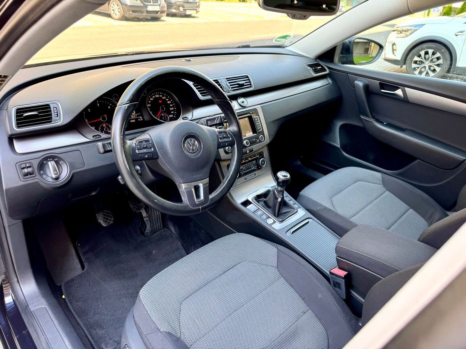 Volkswagen Passat B7 2.0 TDI recent adus din Germania