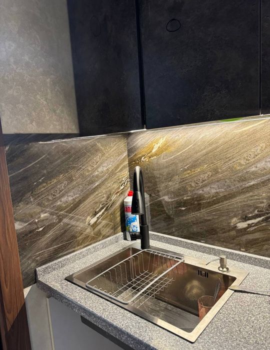 Продаётся Чиланзар ул. Арнасай 1в2/4/4.