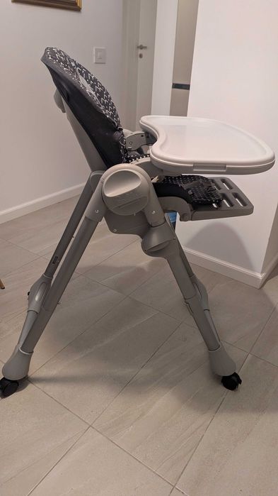 Scaun de masa Chicco Polly Easy, pliabil, reglabil înălțime și spătar