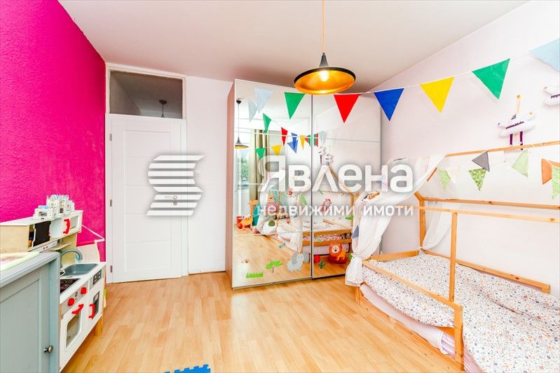 Продава се Тристаен апартамент в София, Надежда 4 - 88 кв.м за 2046 €/кв.м - Снимка #7