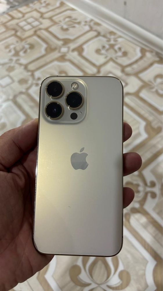 iPhone 13 pro, в отличном состояний