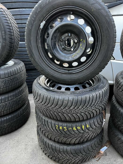 Set complet roti iarna Ford Focus 205 60 R 16 Bridgestone/Continental