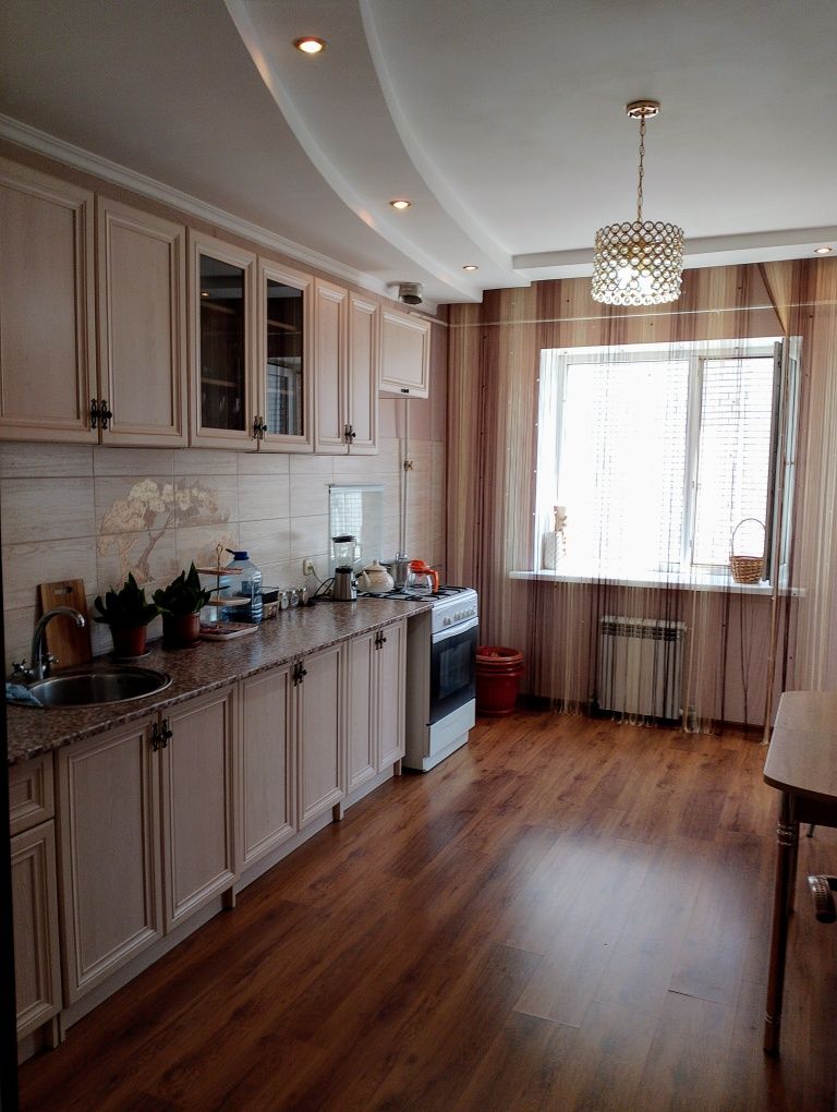 Продам 2 ком кв 67 м2 в микрорайоне Астана