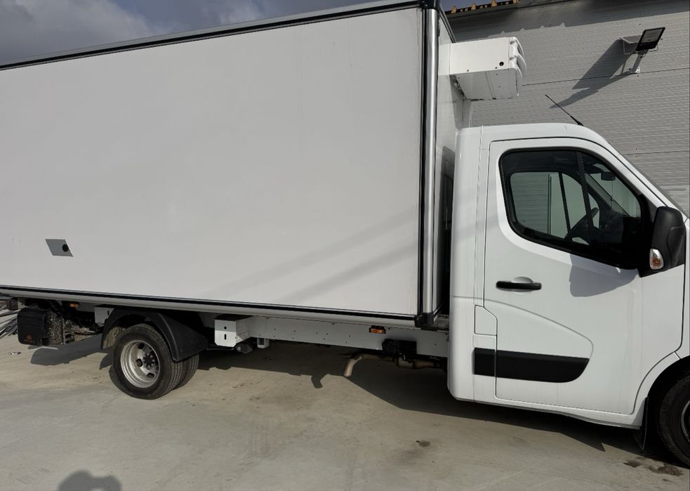 Renault master 2024 frigorific/GARANTIE/tva/lift 750kg/pos finantare