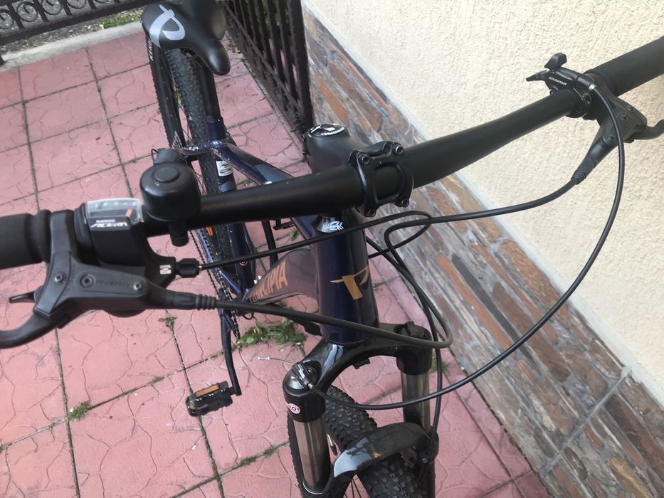 Bicicleta 29 cu frane hidraulice