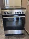 Свободностояща готварска печка Hotpoint Ariston