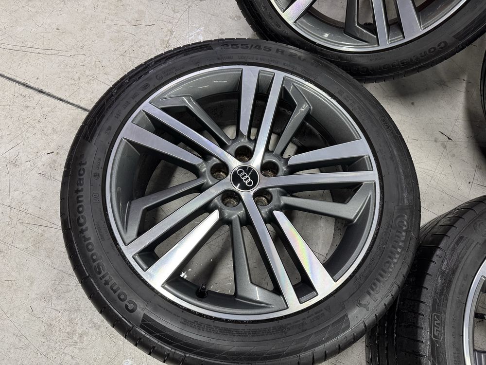 Jante Audi Q5 R20 Originale FY Anvelope de vara 80%