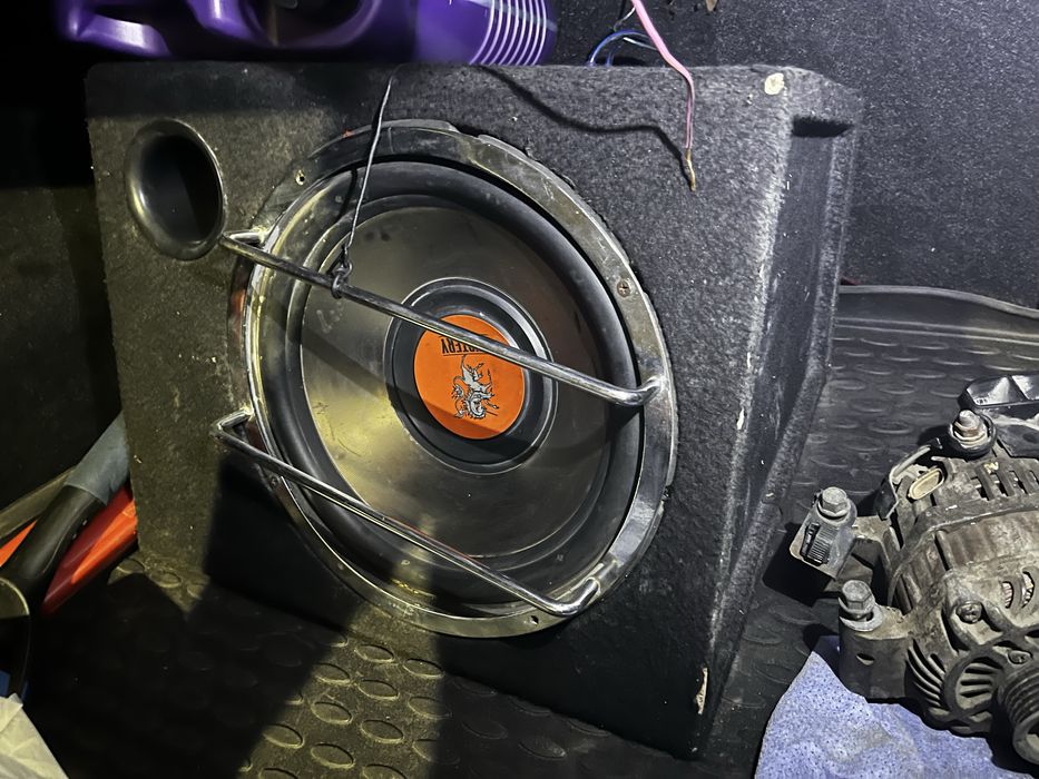 Продам сабвуфер MYSTERY