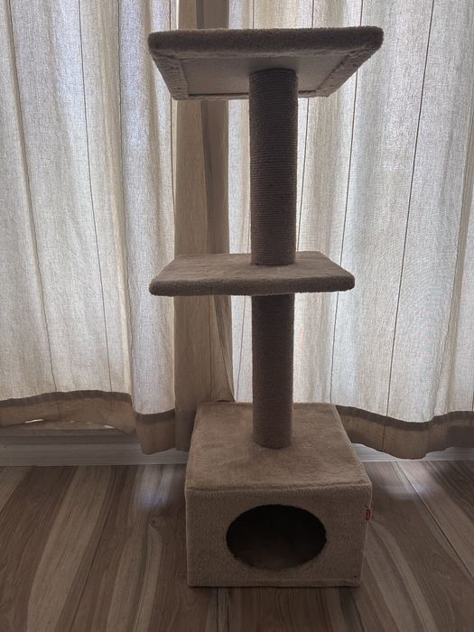 Драскалка с къщичка и две площадки Zolux Duo Cat Tree