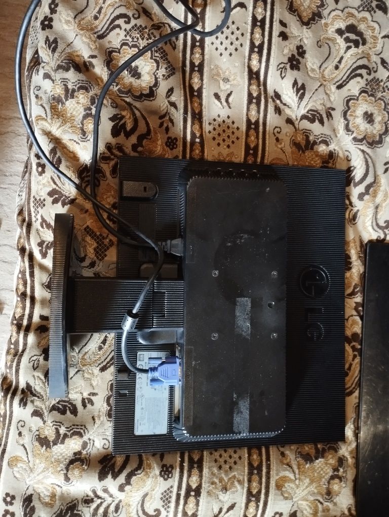 Продам монитор LG 4:3