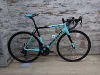НОВ карбонов шосеен велосипед Bianchi Specialissima Campagnolo EPS 12