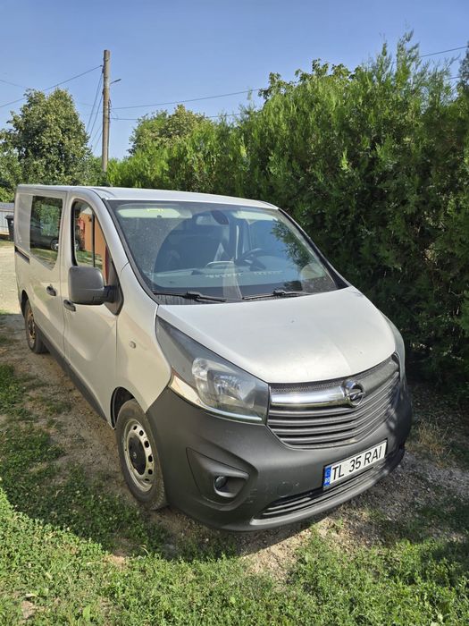 Autoutilitară Opel Vivaro 2015, preț 7.500 euro