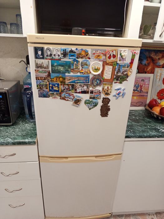 Кухня+хладилник -фризер