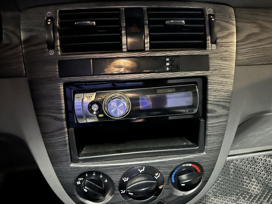 Pioneer 6850MP Delfin