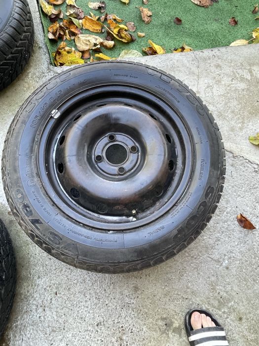 Vand cauciuri de iarna cu tot cu genti m+s